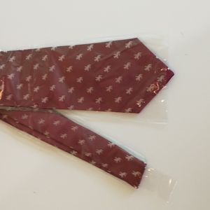 NWT  KRAWATTE BORDEAUX 100% silk  Red with equestrian print 4" wide Tie